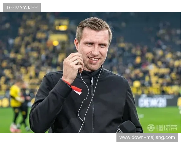 法兰克福1-1多特：乌尊点射扳平，双方防守漏洞频现